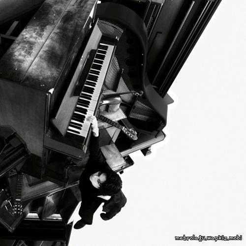 BIG Naughty - MUSIC (Feat. LEE CHANHYUK) Mp3