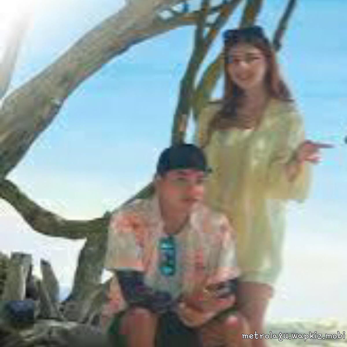 Nabila Maharani Ft Tri Suaka - Mengagumi Mp3