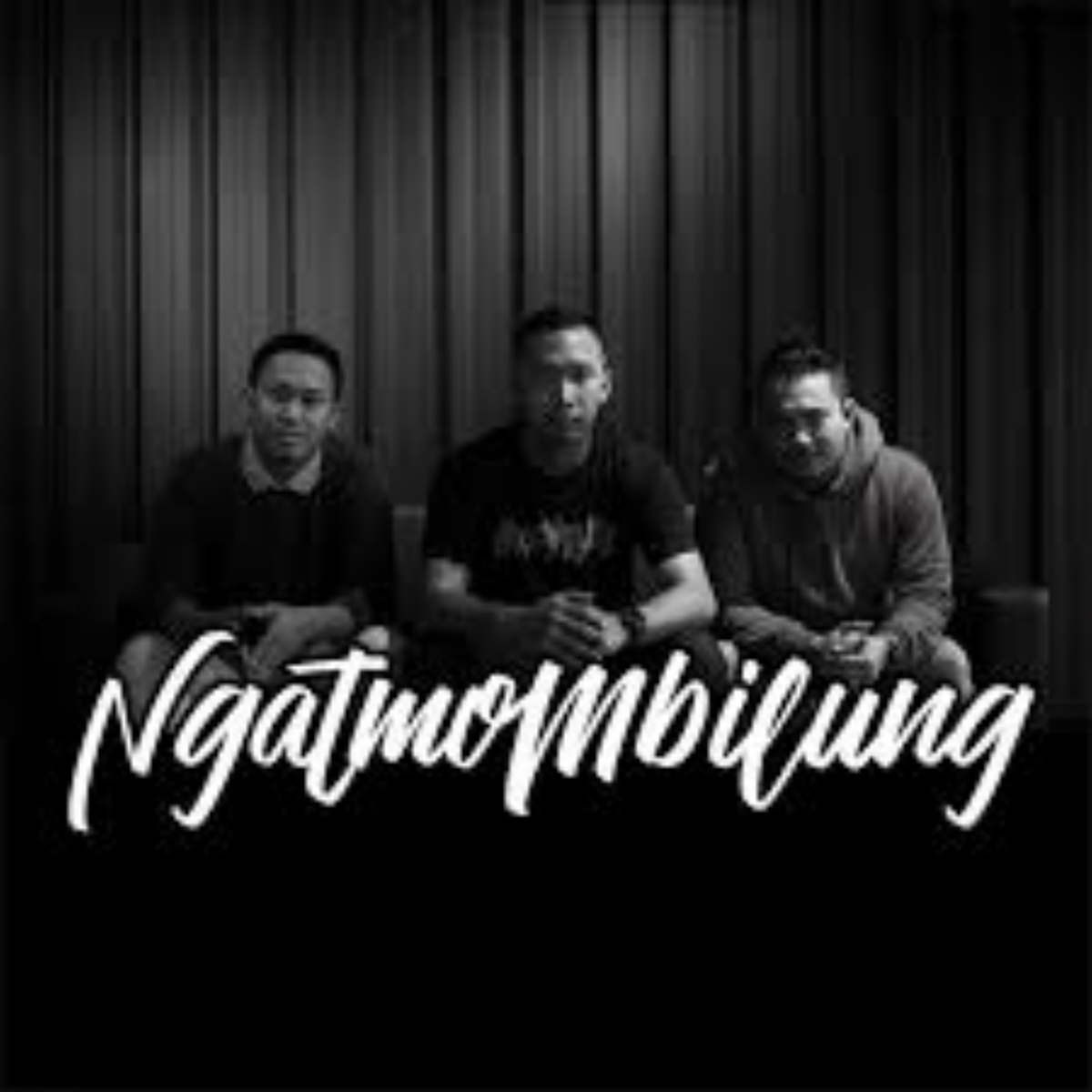 Ngatmombilung Menepi Mp3