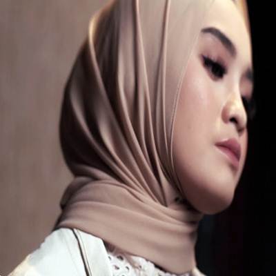 Salma Salsabil Menghargai Kata Rindu Mp3