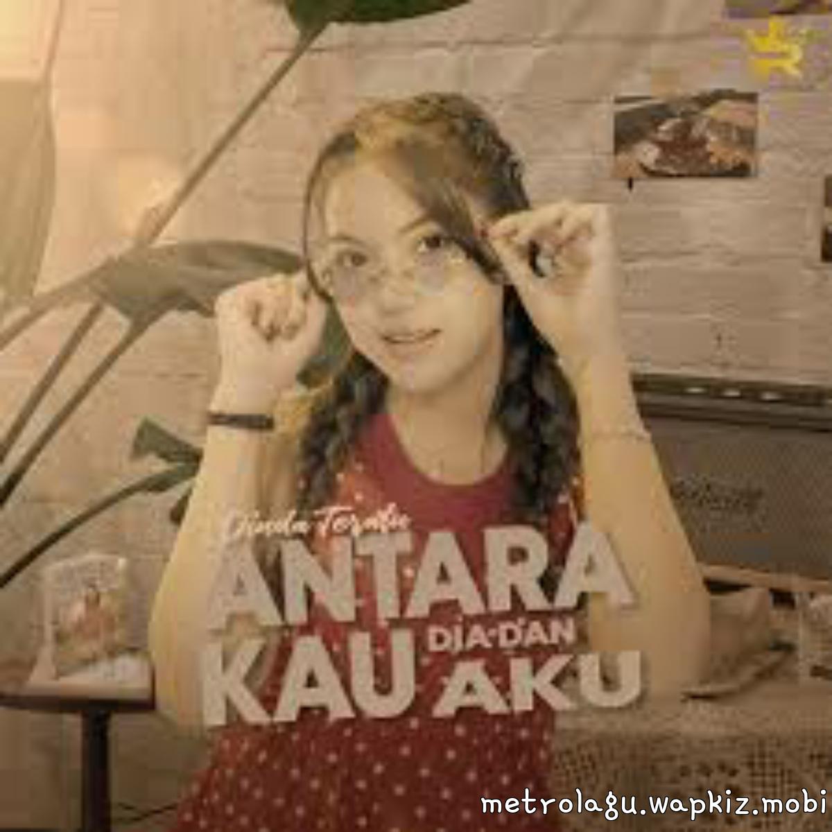 Dinda Teratu - Antara Dia Kau Dan Aku