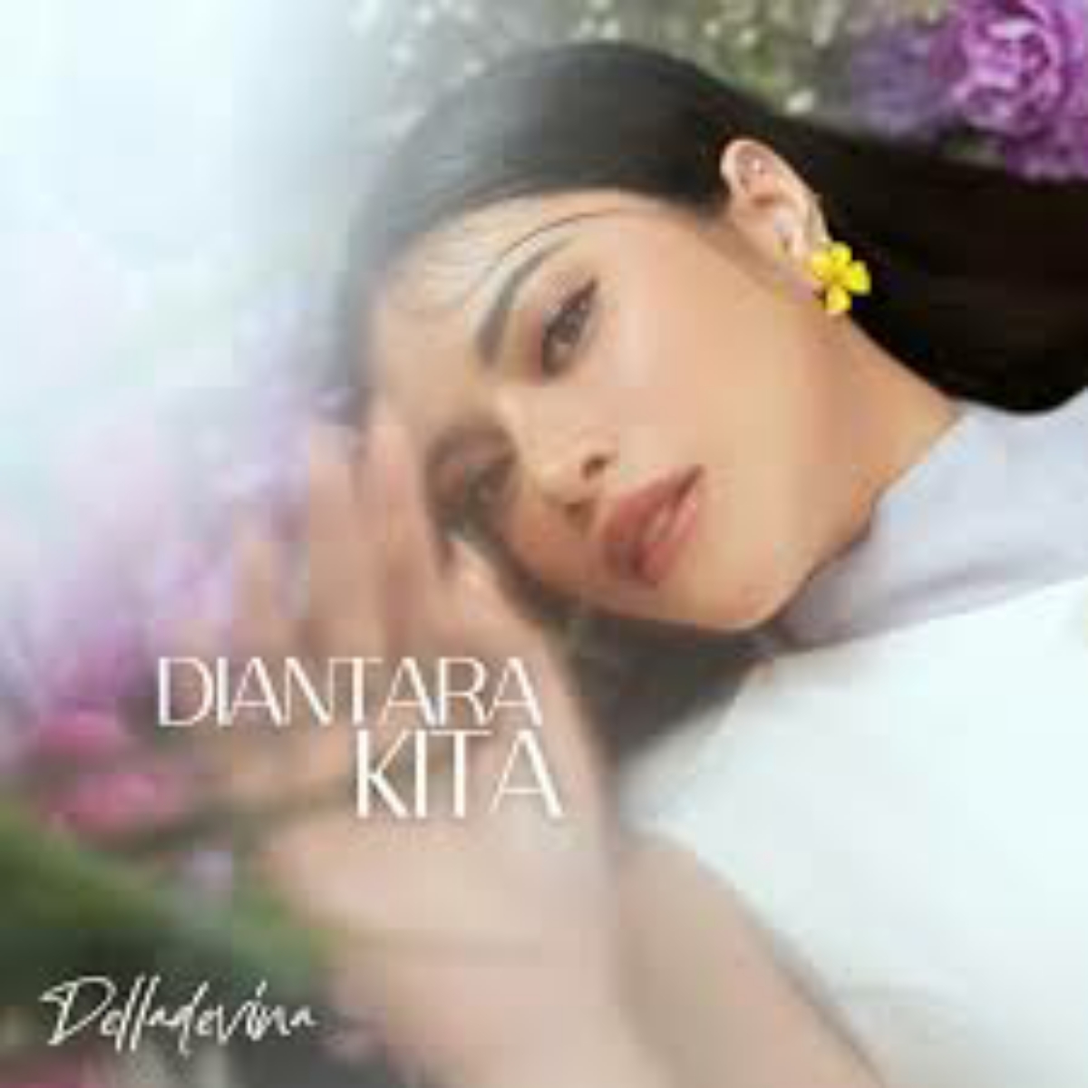 Delladevina - Diantara Kita