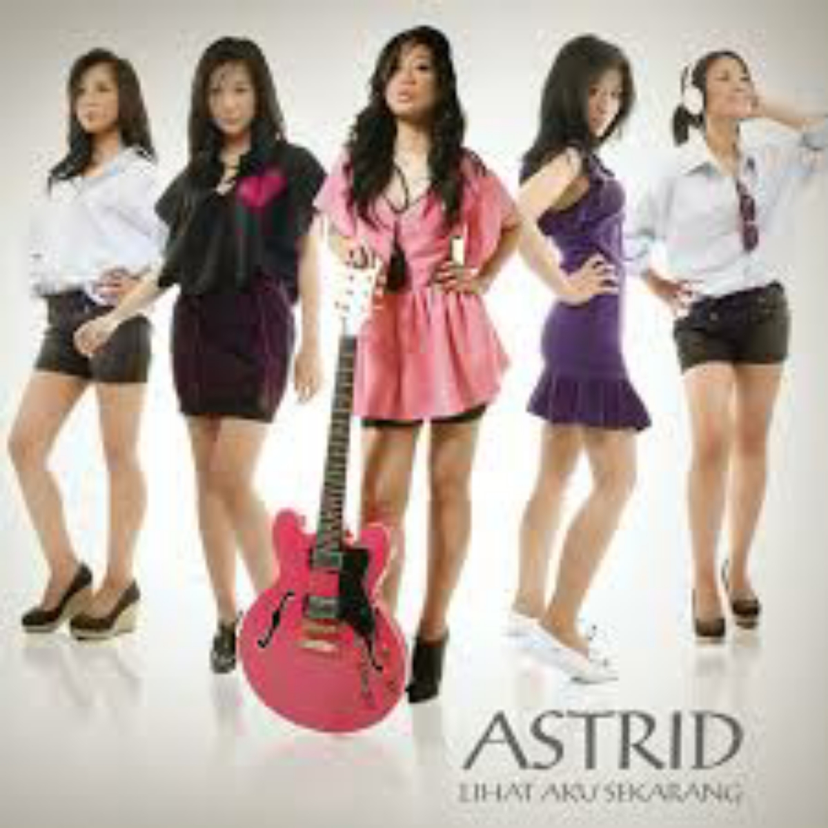 Astrid Tak Ingin Dicintai Mp3