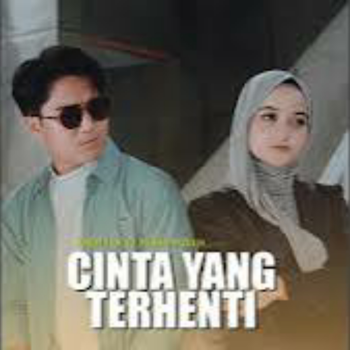 Aprilian Ft Puspa Indah - Cinta Yang Terhenti Mp3