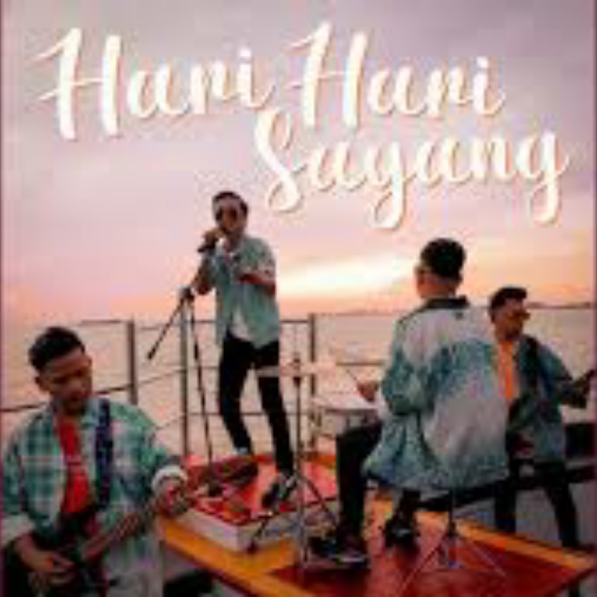 Azarra Band Hari Hari Sayang Mp3