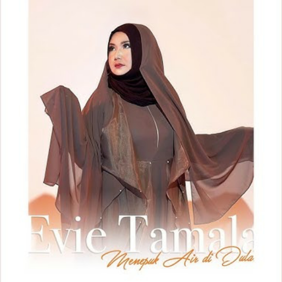 Evie Tamala Segenap Hati Mp3