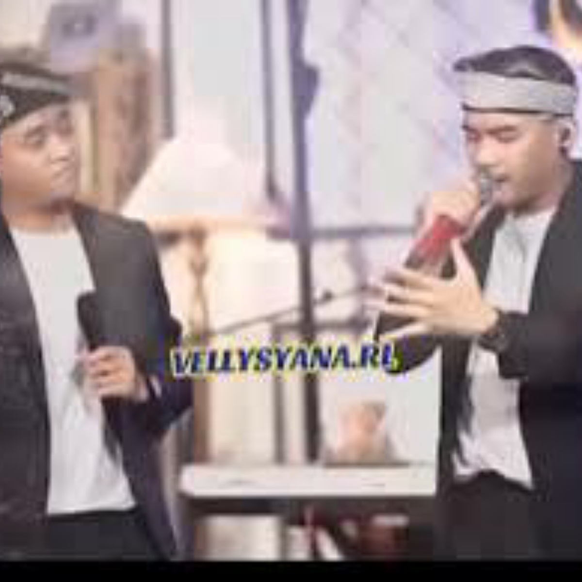 Wahyu F Giri Feat Gilga Sahid