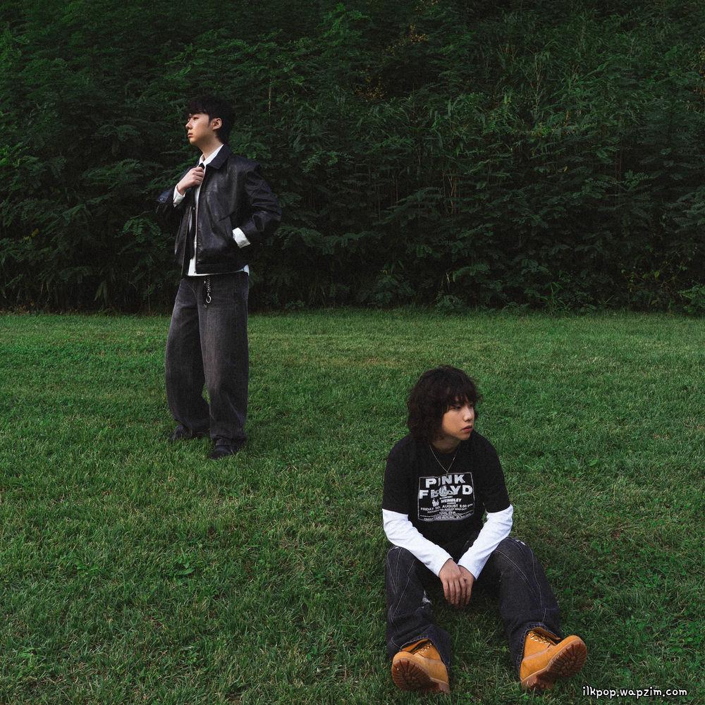 경유지 (Stopover) by Hollow Young & J Way